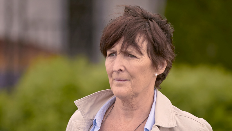 "2. I'll Hold Your Hand"